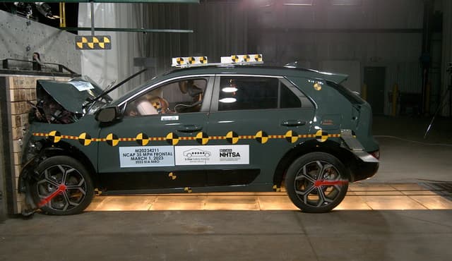 2023 Kia Niro Maintenance guide