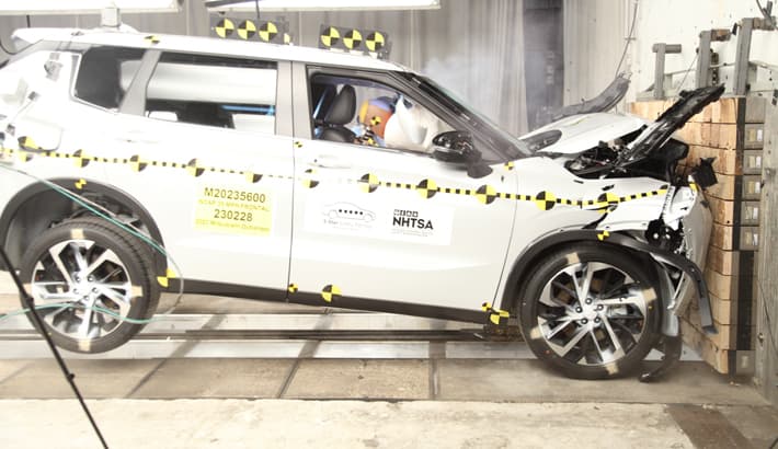 2023 Mitsubishi Outlander Report