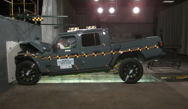 2026 Jeep Gladiator Maintenance guide